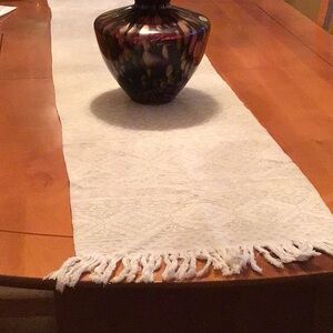 Elegant table runner